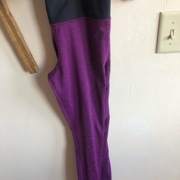 Size S Nike Dri fit leggings - Picture 3 of 4